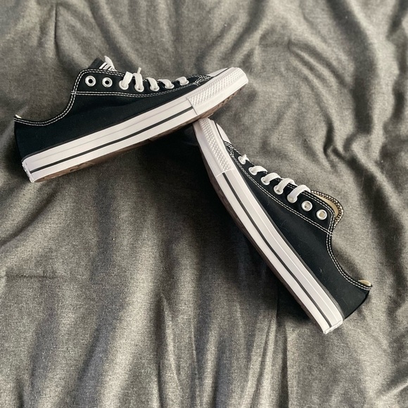 Converse All Star Low Top Black Men's Size-9.5 Women's Size-11.5 - Picture 2 of 7